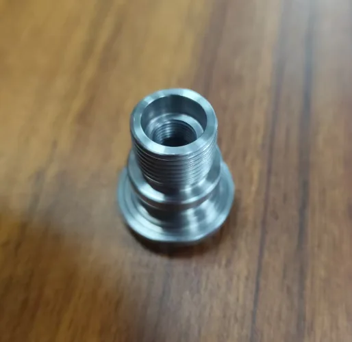 External thread detail on precision steel turned component